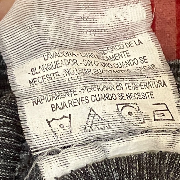 Layer 8 women’s size medium fitness exercise shirt Heather gray - Picture 12 of 13